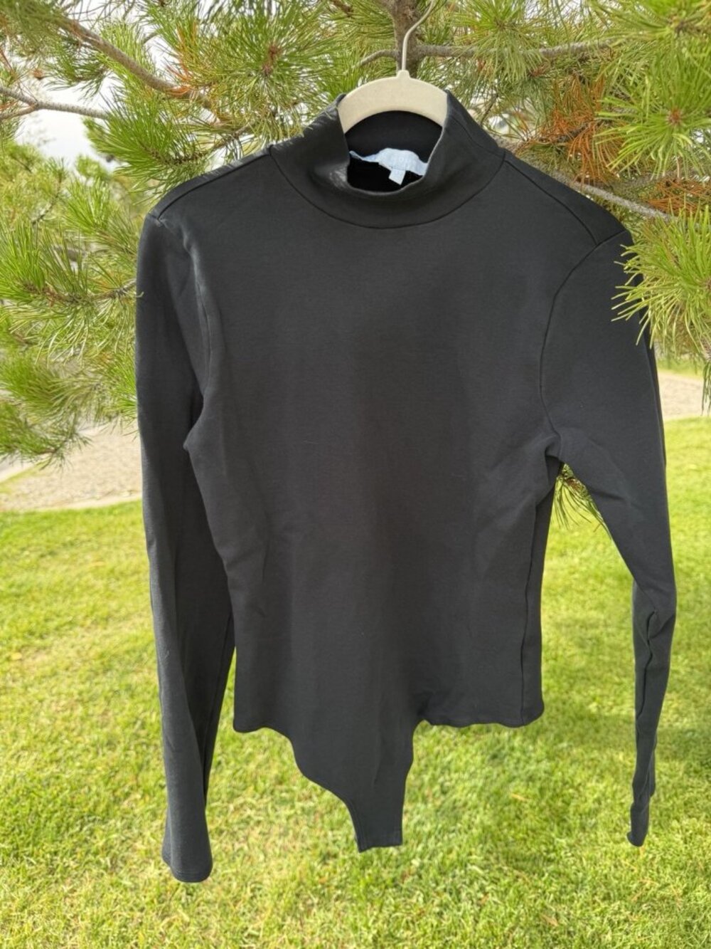 Hill House black cotton mockneck bodysuit snaps capsule minimalist M